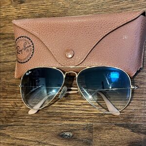 Ray-Ban Gold Frame Aviator Sunglasses